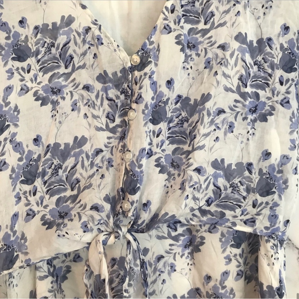 Cloth & Stone Vivian Tie front blue floral dress - Picture 5 of 6